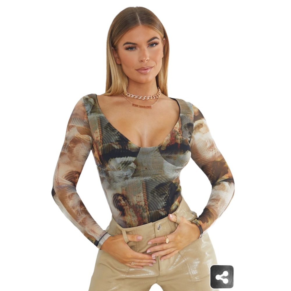 PRETTYLITTLETHING bodysuit